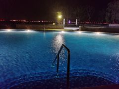 -上海滴水湖皇冠假日酒店