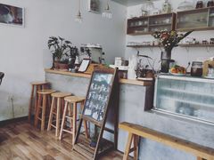 -In Cafe隐食研室
