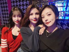 -好乐迪(张扬路八佰伴店)