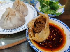 -笑来喜馄饨小笼工坊(通扬路店)