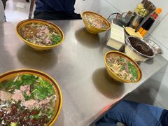 -花溪牛肉粉(八鸽岩店)