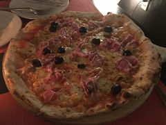 -Trattoria Altrove