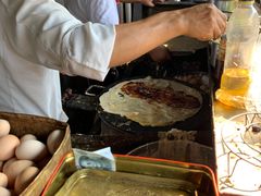 -正宗杂粮煎饼香软鸡蛋饼
