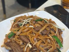 -香港新发烧腊茶餐厅(水围店)