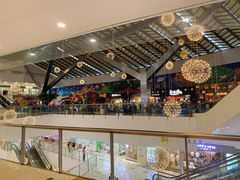 面包甜点陈列柜-云海肴云南菜(浦江欢乐颂店)