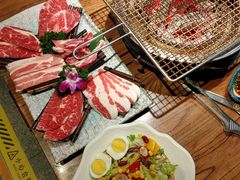 -明洞阿姨·韩式酱蟹烤肉·创意料理(三元桥店)