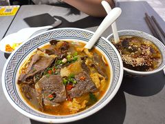招牌大片牛肉粉-粉吖吖·邵阳米粉(体育西路店)
