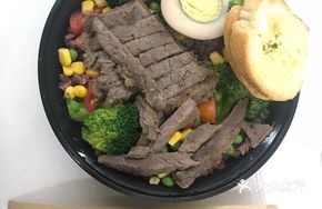 Energy Steak Low-Calorie Rice Bowl