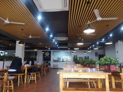 大堂-皖北巫氏三胖地锅鸡(正大店)