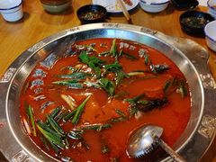 -茅台镇网红溶洞餐厅·茅帮菜馆