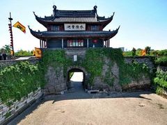 -艺漫酒店(苏州寒山寺狮山路地铁站店)