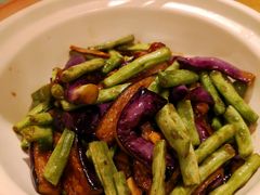 豆角炒锅茄子-芳草地度假酒店·野炉中餐厅