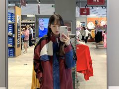 -百年港湾奥特莱斯(香炉礁店)