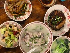 -老方桌烂蹄花川菜馆(九龙坡店)