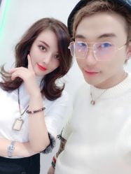 -慕名造型