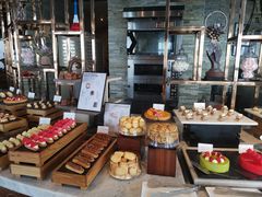 -锦厨国际自助餐厅 · 云端景观 (昆明索菲特大酒店)
