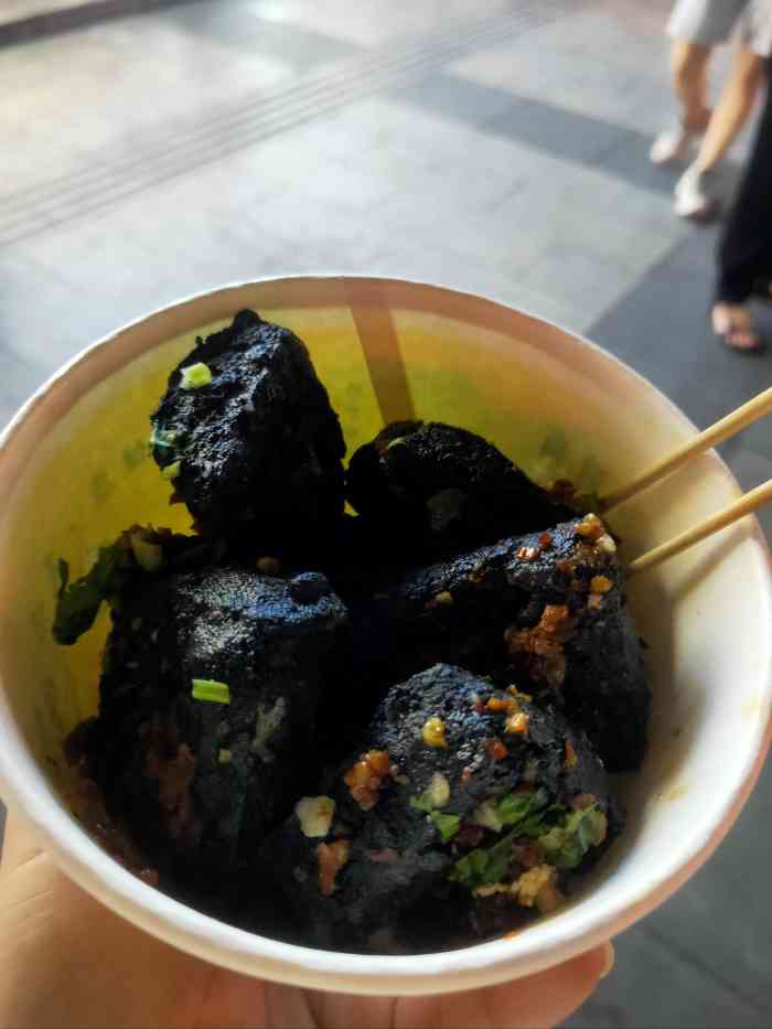 黑色经典长沙臭豆腐(南禅寺店)-"带着两个小宝贝儿逛逛南禅寺,这家伙