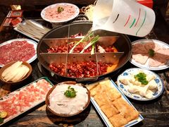 -周小明火锅(黑金冠社区店)