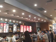 -星巴克(上海虹桥新天地二店)