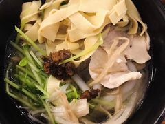 -丽虹云南过桥米线(兴工街店)