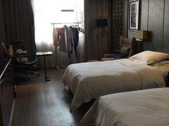 -武汉光谷广场杨家湾地铁站怡程酒店