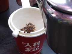热奶茶-大利来记咖啡室(告利雅施利华街店)