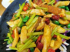 -西北朗益和穆斯林餐厅