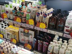 -综合保税区进口商品直销中心(新百店)