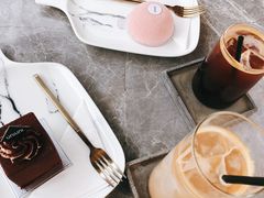 小布朗-UNI UNI(环亚凯瑟琳店)