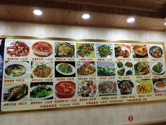 -乡土特色.冷锅鱼.牦牛肉汤锅