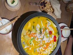 -山城外·非遗酸菜鱼(蜀都万达店)