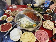 -储奇门鳝鱼火锅(总店)