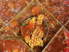 -城墙拐拐火锅(三峡广场黑金冠店)