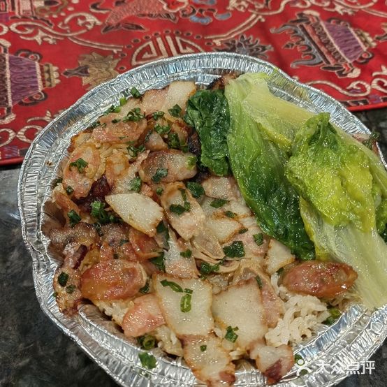 一人一煲广式煲仔饭