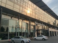 -奔驰上海利星(七宝店)