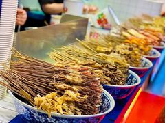 -八一路好吃街(雨田商务大厦店)