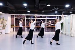 -深舞形体民族舞蹈工作室