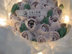 韩国花束蛋糕-云朵上的鱼(莘庄店)