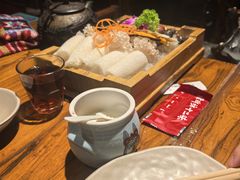 -老牌坊云南鱼豆花火锅(爱建店)