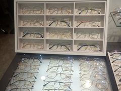 -回瑞眼镜·蔡司·依视路官方授权店(广益路万达店)