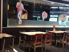 大堂-必胜客(漕宝路店)