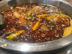 -肖肖酸萝卜鱼火锅(总店)