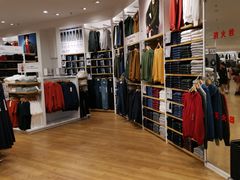 -优衣库(东莞东城万达广场店)