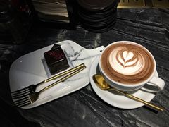 -UNI UNI(环亚凯瑟琳店)