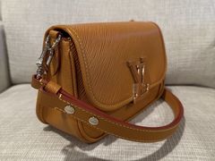 -小飞侠奢侈品回收 寄卖 养护(宝山宝龙广场店)