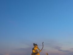 -巴陵广场