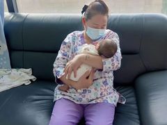 -秋歌护理·月嫂·育儿嫂(浦东医院店)