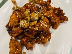 酱爆痳仁鸭丁-六和聚传统烤鸭.天津菜(和平店)