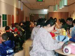 等位区-麦当劳(玉桥中路店)