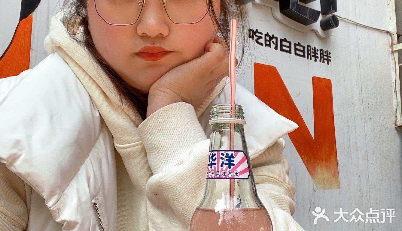 小院子里的钵钵鸡